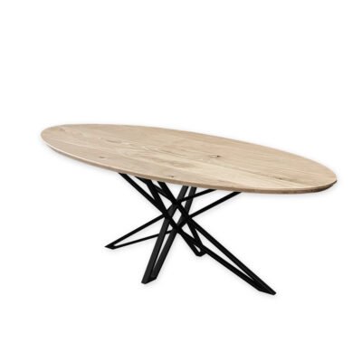 Eettafel massief eiken – ster onderstel – ovaal – verjongde rand