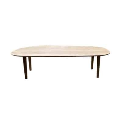 Eettafel massief eiken – vier schuinen poten – kiezel – verjongde rand