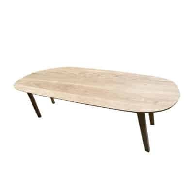 Eettafel massief eiken – vier schuinen poten – kiezel – verjongde rand