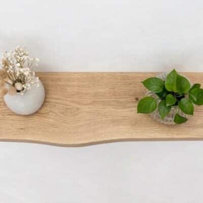 Massief eiken zwevende wandplank 4 cm boomstamrand
